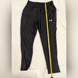 Under Armour black athletic pants